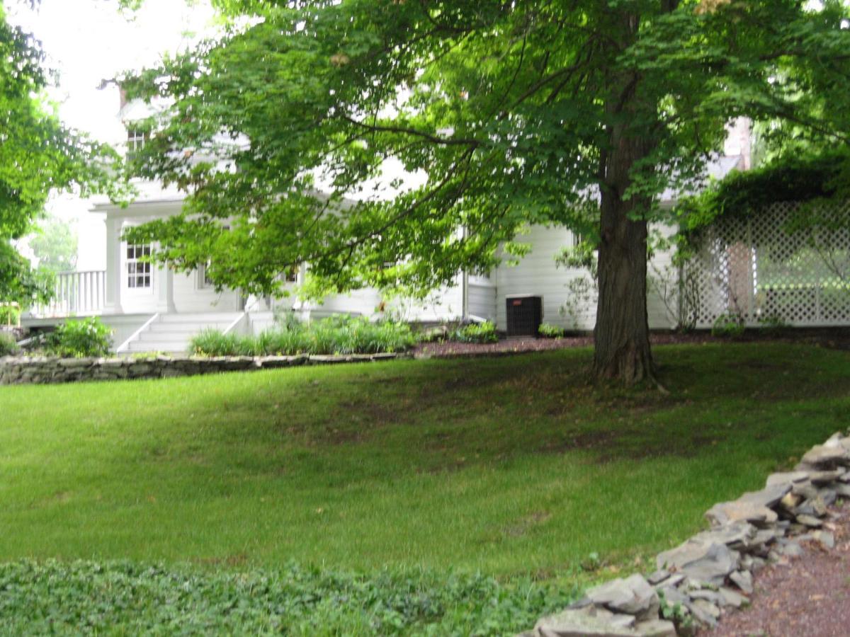 B&B On Seven Acres With Private Bed & Bath Clinton Corners Exterior foto